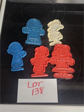 Peanuts Characters United Syndicate Plastic Cookie Cutters