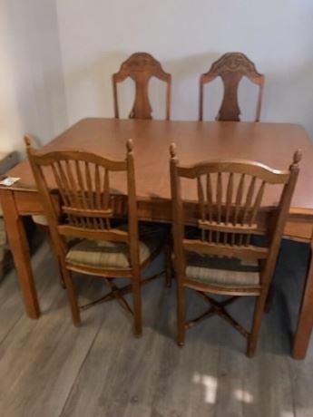 Oak Wood French Provincial Dining Room Table With 7 Chairs