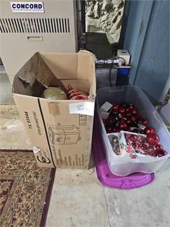 Large Christmas Bulbs & Decor