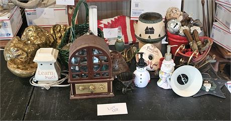 Mixed Christmas Decor- Candles, Baskets, Warmers. Ornaments & More