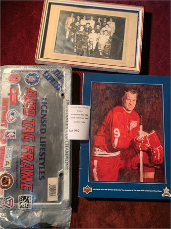 Detroit Red Wings Memorabilia - Team Photo, License Frame, Gordie Howe Brochure